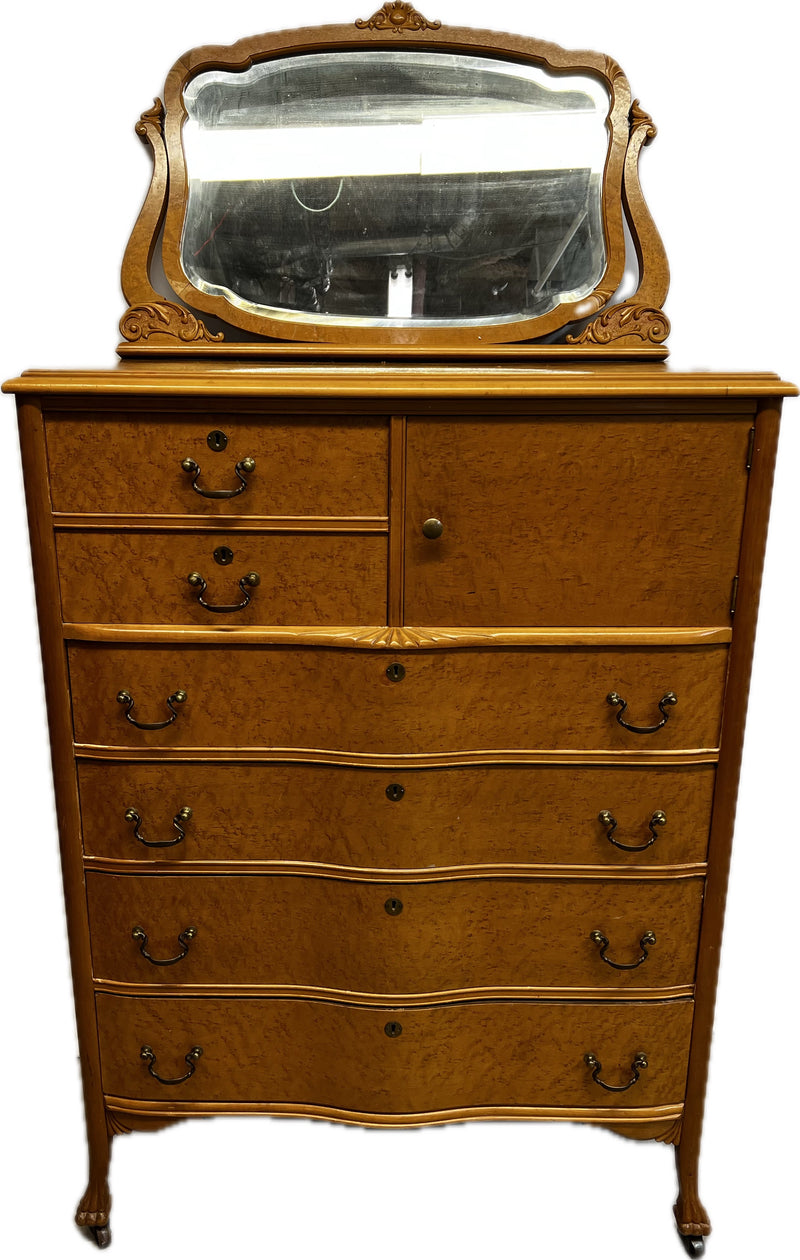 Dressers & Chests