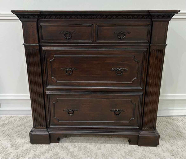 Dressers & Chests