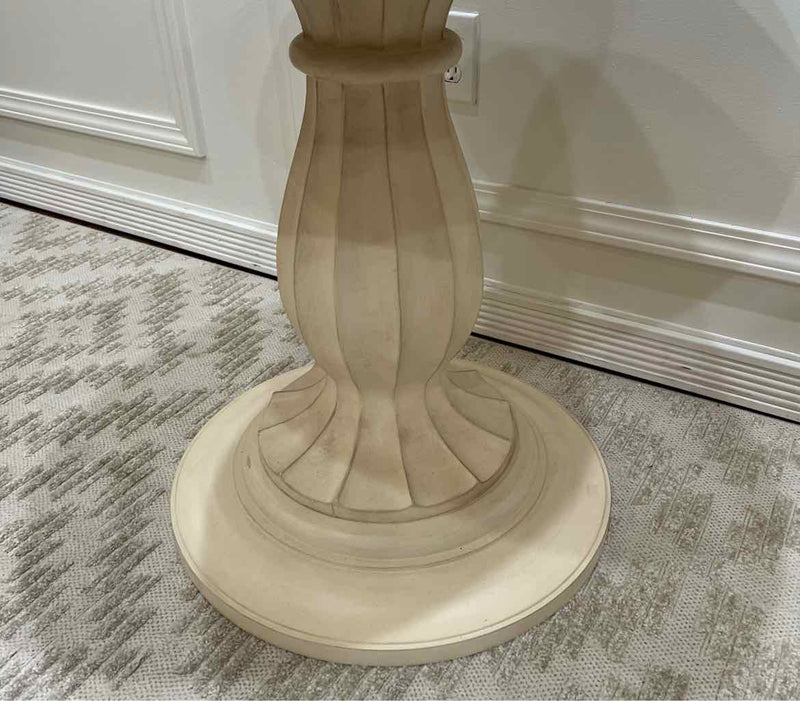 Table, Accent