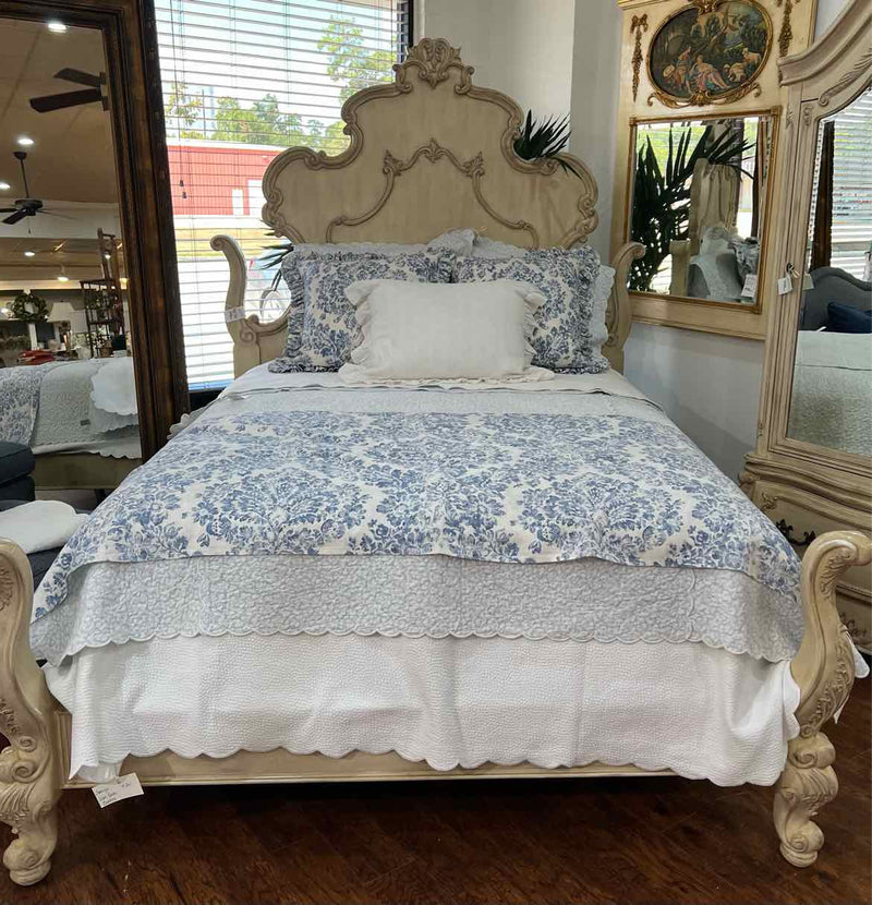 Beds & Headboards