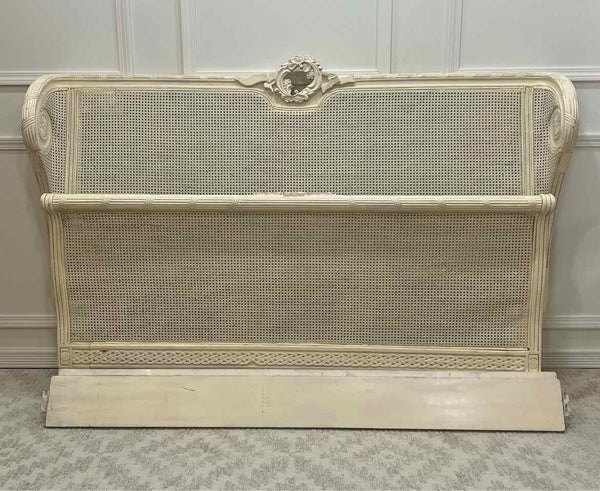 Beds & Headboards