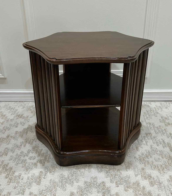 Table, Accent