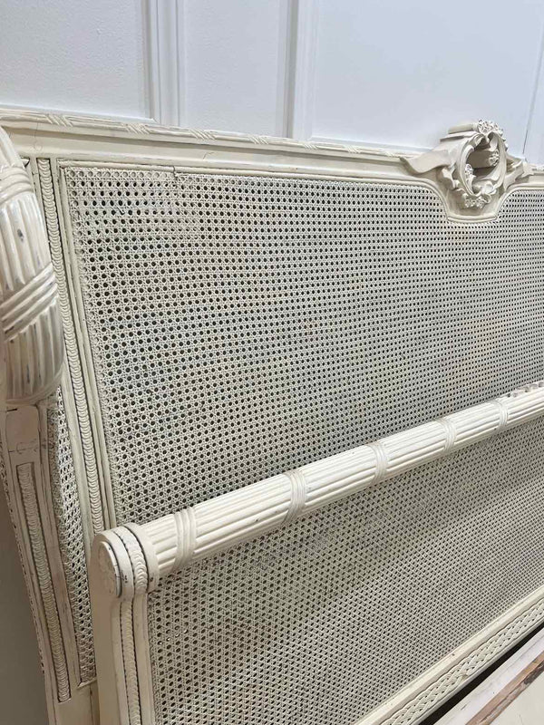 Beds & Headboards