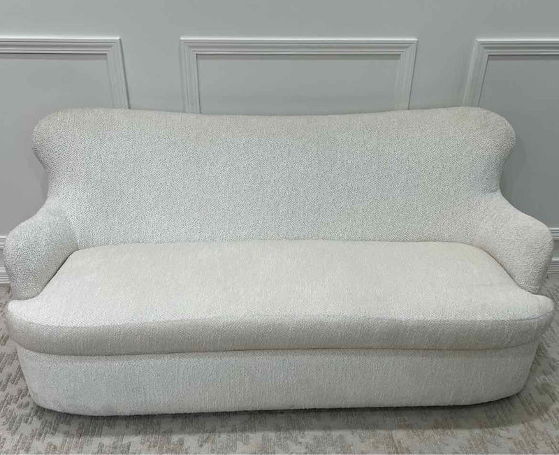 Sofas, Sectionals & Love Seats