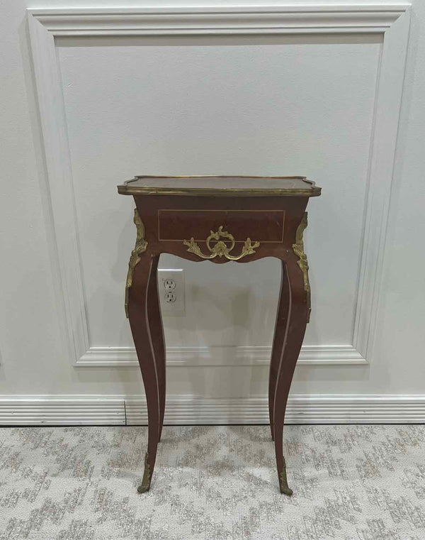 Table, Accent