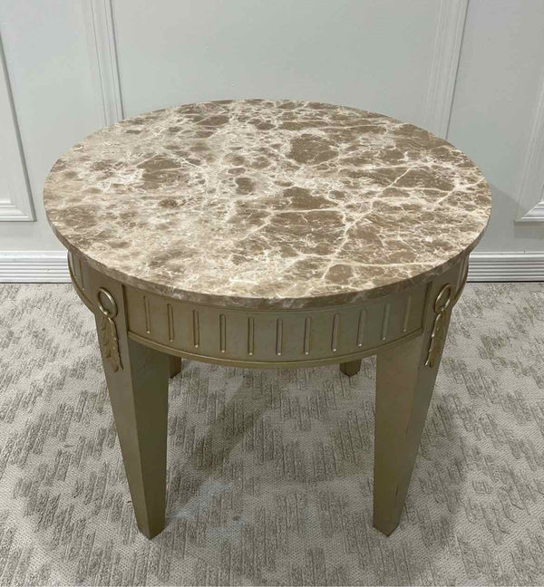 Table, Accent