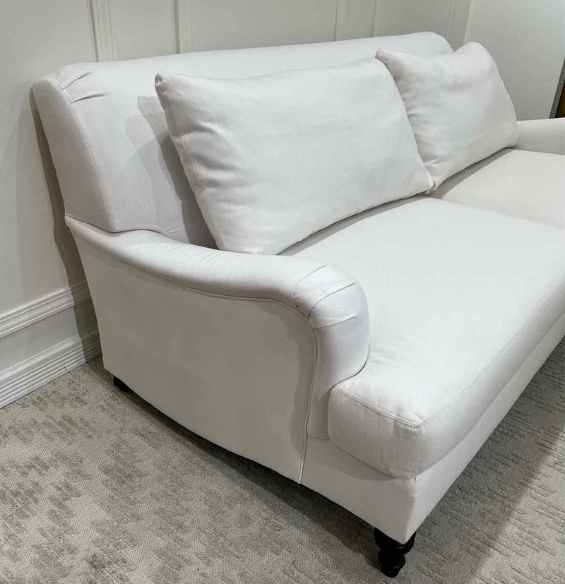 Sofas, Sectionals & Love Seats