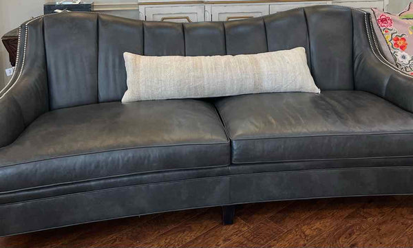 Sofas, Sectionals & Love Seats