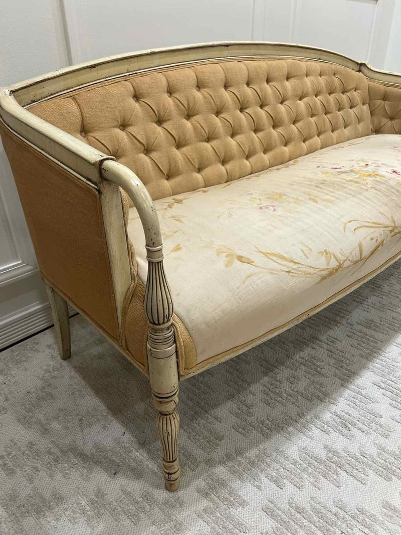 Sofas, Sectionals & Love Seats