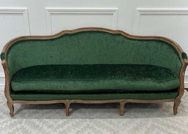 Sofas, Sectionals & Love Seats