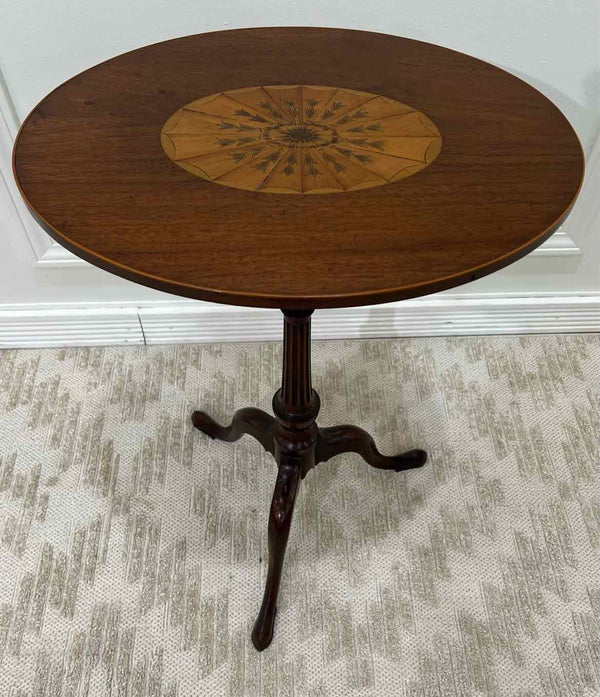 Table, Accent