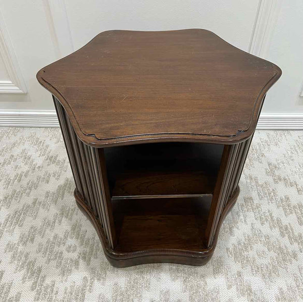 Table, Accent