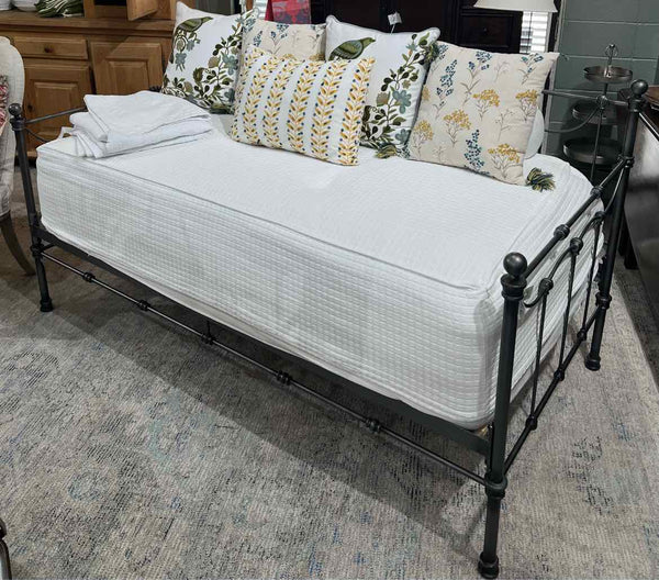 Beds & Headboards