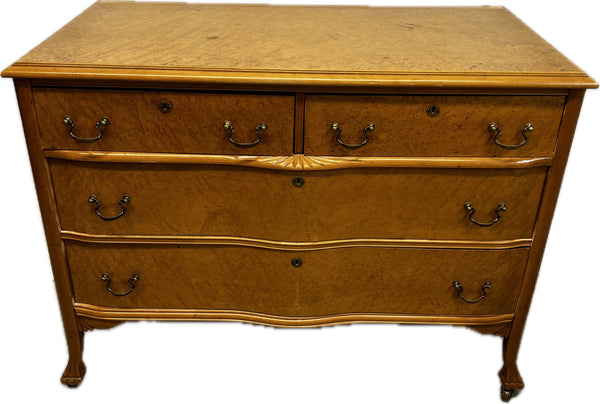 Dressers & Chests