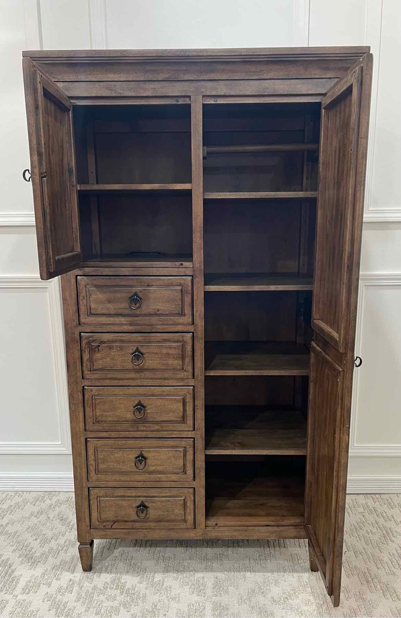 Kincaid Cabinets & Display Shelves